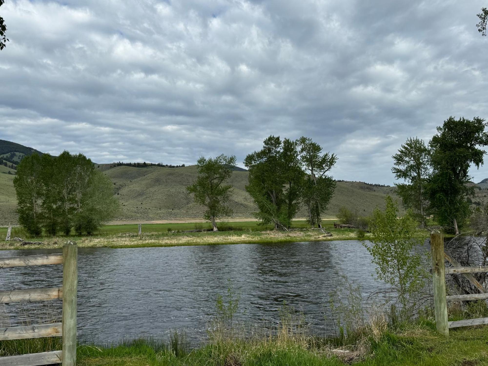 Sportsman Lodge Melrose Mt Butte Eksteriør bilde